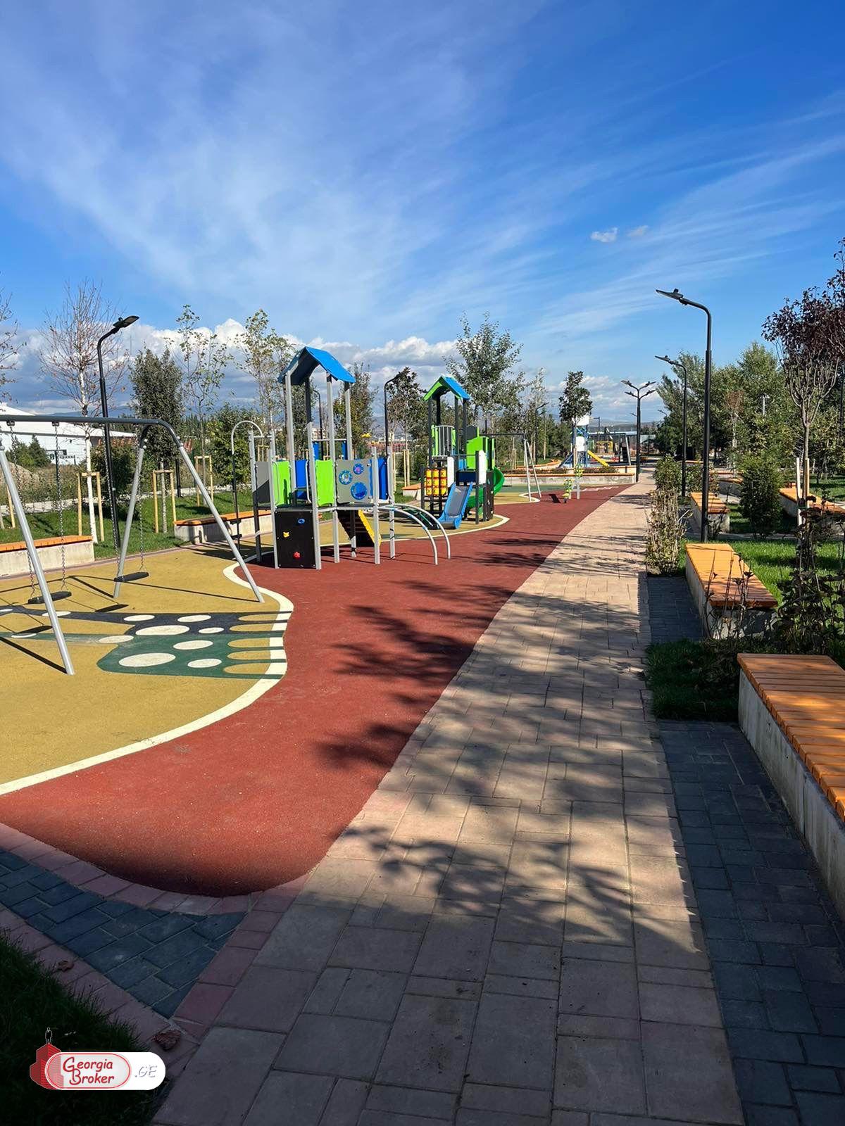 იყიდება ახალი გარემონტებული 2 ოთახიანი ბინა